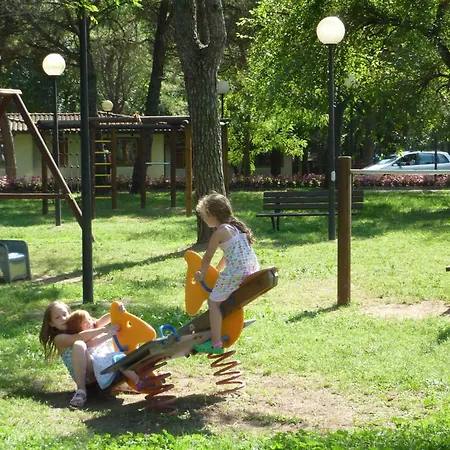 Aldeamento Turístico Mobilehome In Grado 53450 Belvedere (Friuli Venezia Giulia)