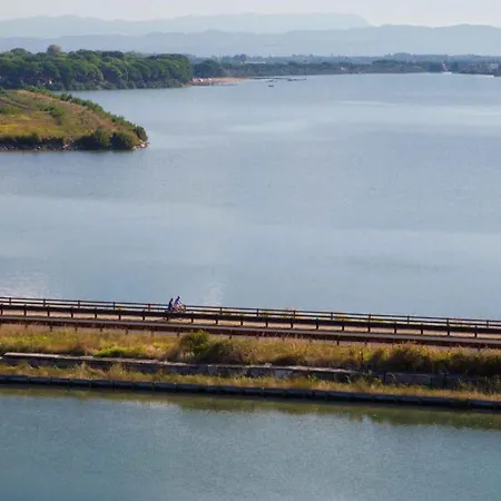 Aldeamento Turístico Mobilehome In Grado 53450 *